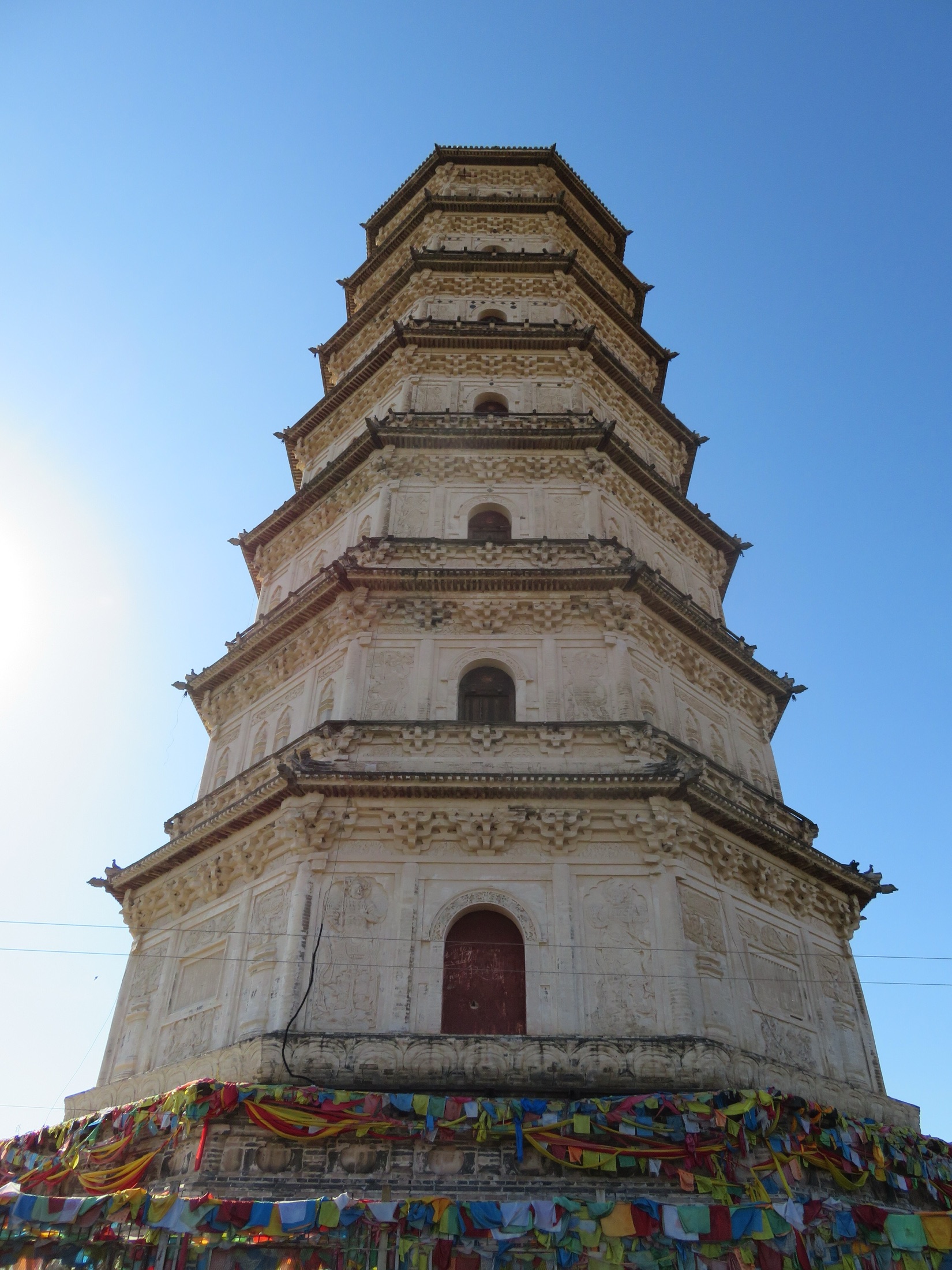 辽庆州白塔